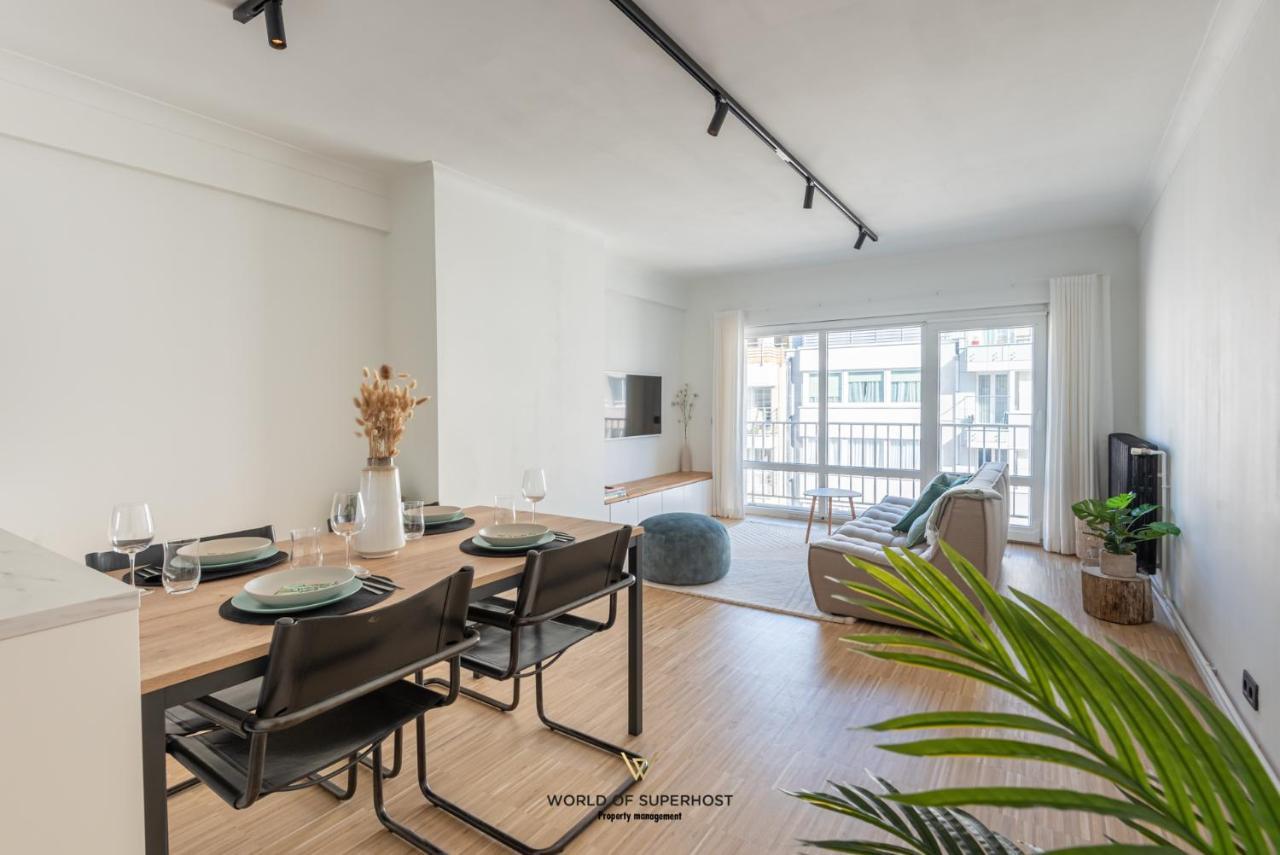 Luxurious Apartment Next To The Sea And City Centre With Free Parking Space Oostende Exterior foto